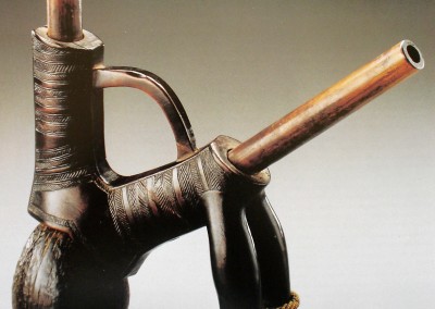 Cachimbo antropomórfico makonde (Moçambique).