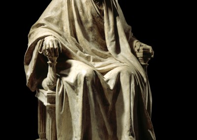 Houdon, Jean-Antoine. Voltaire sentado, 1781.